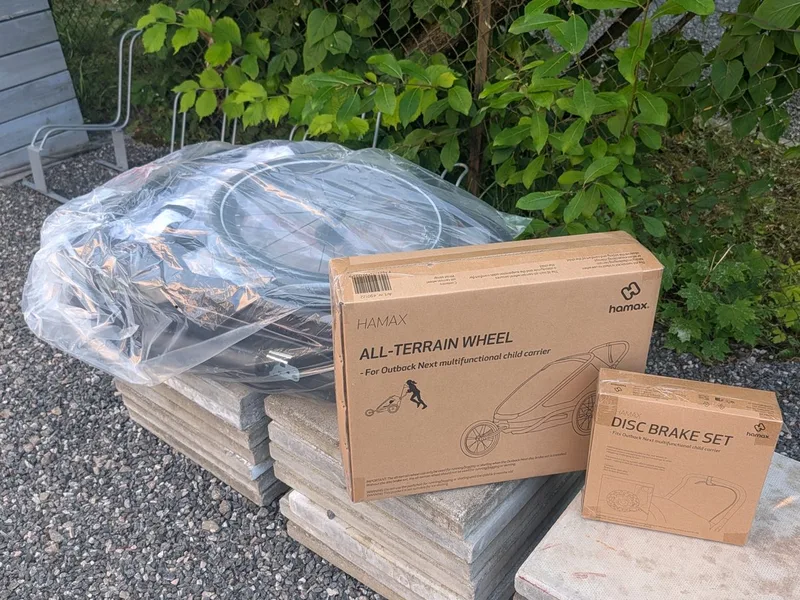 Montering 1: Eskene med Hamax all-terrain wheel og disc brake set til Outback Next